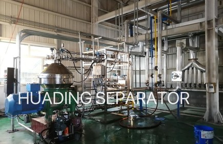 Confronto completo tra centrifughe decanter e centrifughe a dischi
