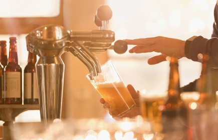Come le centrifughe per birra migliorano la qualità e la resa della birra