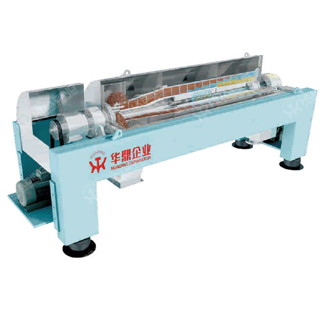 Centrifuga decanter per applicazione formaggio